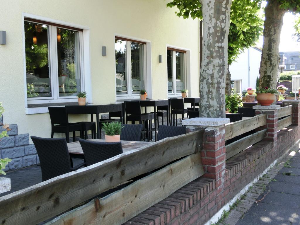 Raffelberger Hof Hotel Mülheim an der Ruhr Buitenkant foto